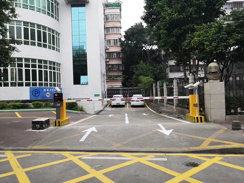 佛山航道局1進1出智能停車系統(tǒng)